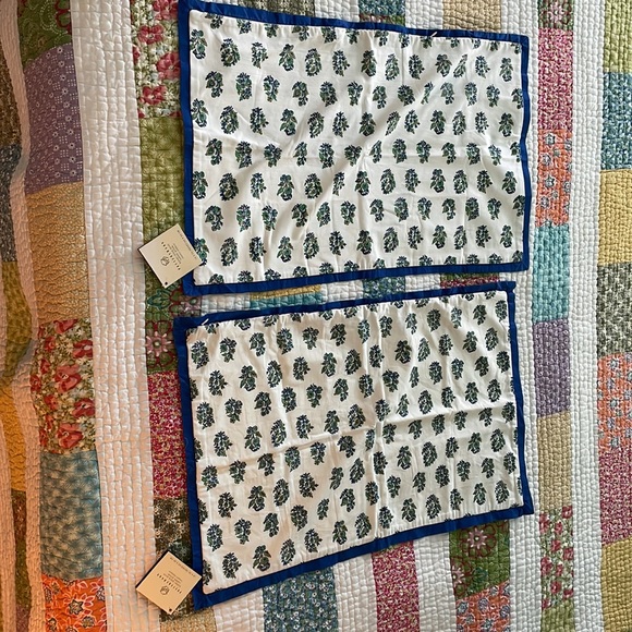 PAIR Pottery Barn Kumari block print lumbar pillows - Picture 5 of 8